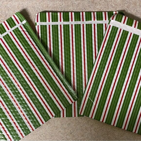 Duck Bubble Mailers Padded Envelope Mailers‎ Holiday Lot of 3 Christmas 8.5x11 - Picture 2 of 2
